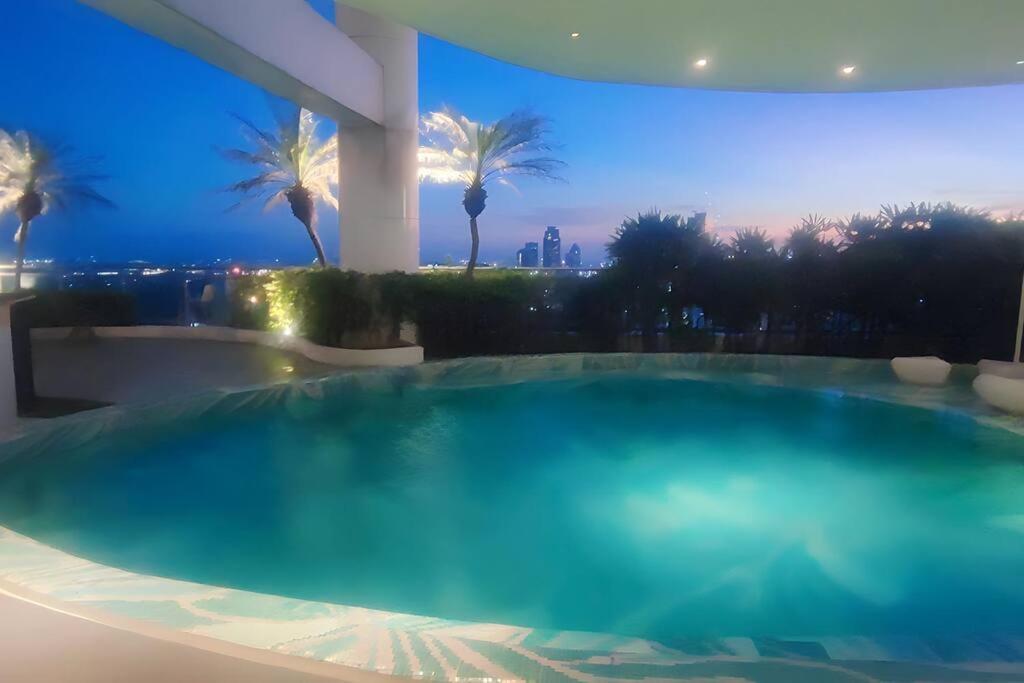 Aveline Suites Elite Rockwell View Acqua Private Residences Near Rockwell Makati Manila Luaran gambar