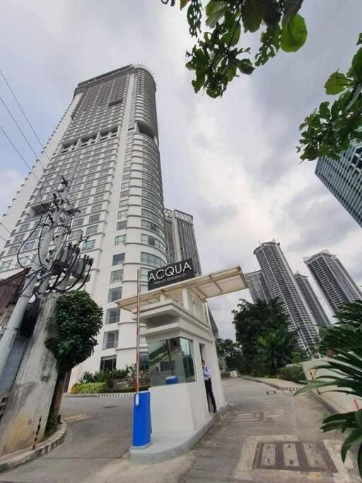 Aveline Suites Elite Rockwell View Acqua Private Residences Near Rockwell Makati Manila Luaran gambar