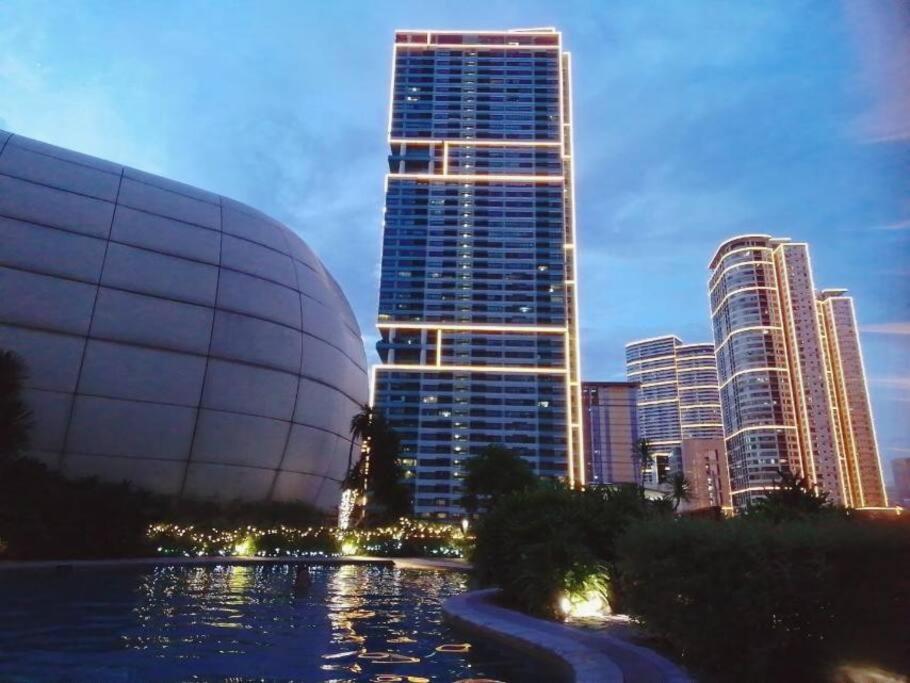 Aveline Suites Elite Rockwell View Acqua Private Residences Near Rockwell Makati Manila Luaran gambar
