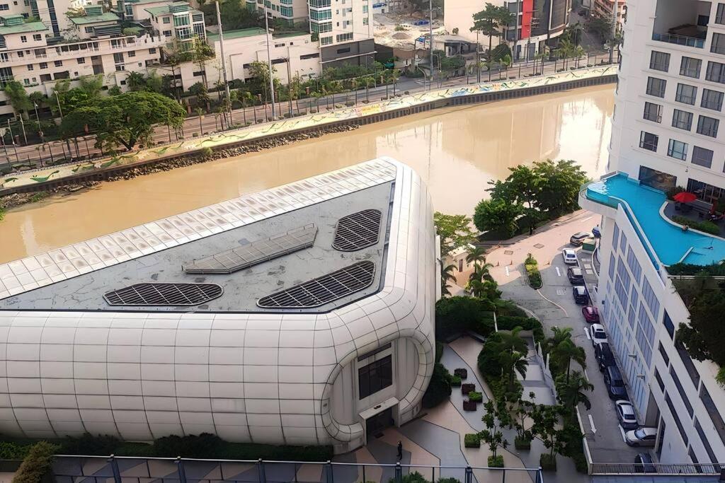 Aveline Suites Elite Rockwell View Acqua Private Residences Near Rockwell Makati Manila Luaran gambar